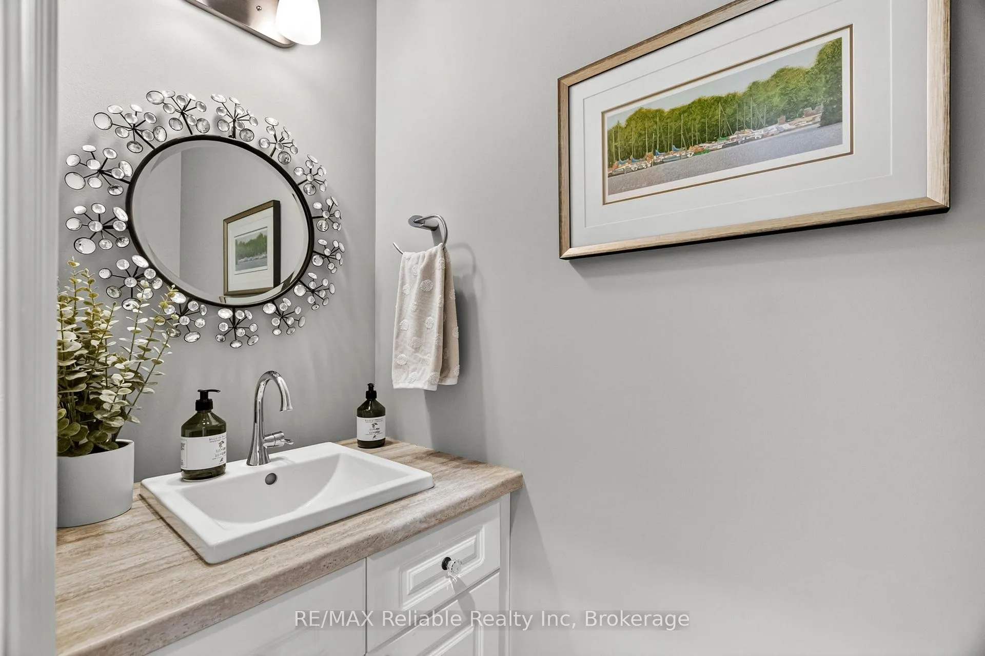 Photo 20 of 11 Harbour Court, Bluewater, Bayfield — HOMEH