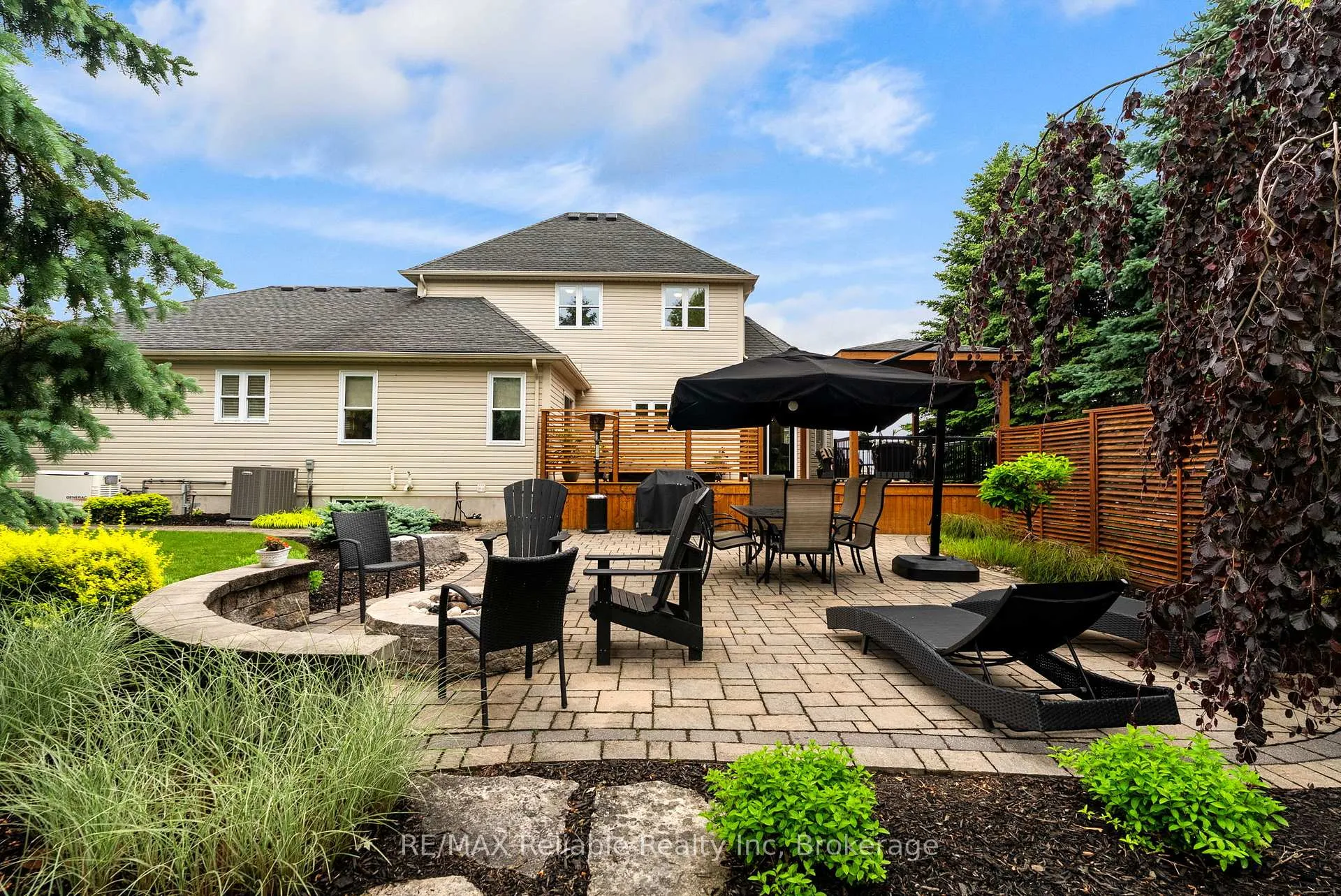 Photo 40 of 11 Harbour Court, Bluewater, Bayfield — HOMEH