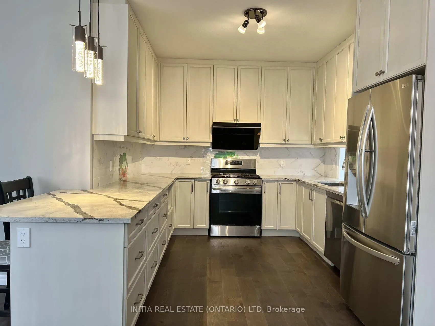 Photo 8 of Unit 25, 1820 Canvas Way, London, North B — HOMEH