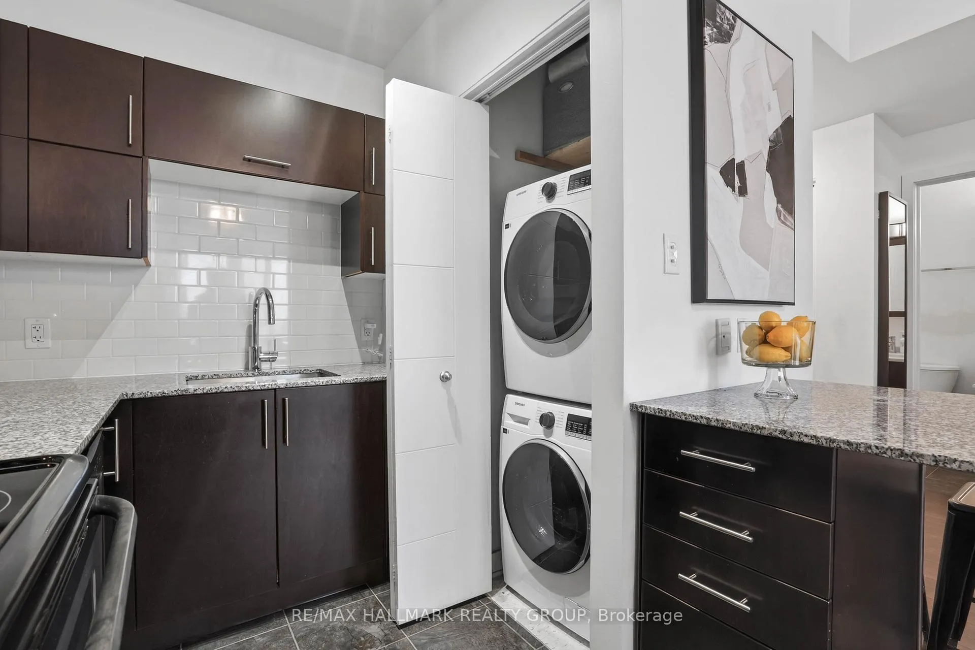 Photo 7 of Unit 2003, 179 Metcalfe Street, Ottawa, Ottawa Centre — HOMEH