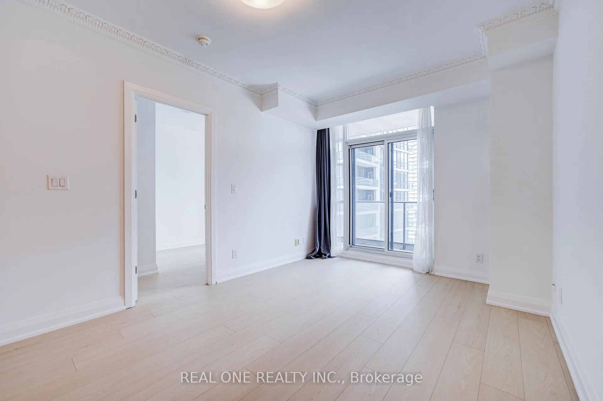 Photo 13 of Unit 3511, 16 Harbour Street, Toronto, Waterfront Communities — HOMEH