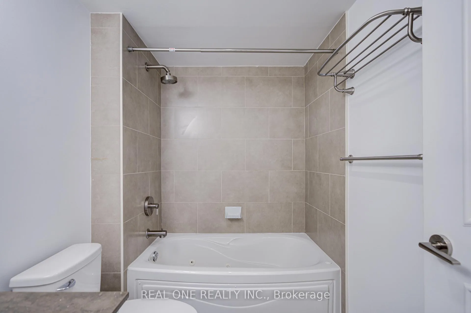 Photo 25 of Unit 3511, 16 Harbour Street, Toronto, Waterfront Communities — HOMEH