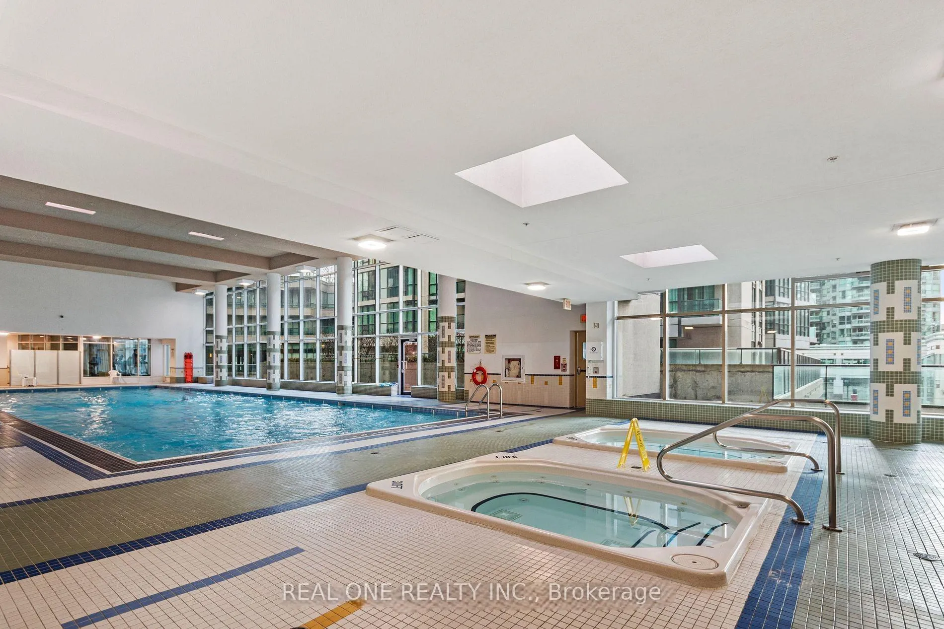Photo 34 of Unit 3511, 16 Harbour Street, Toronto, Waterfront Communities — HOMEH