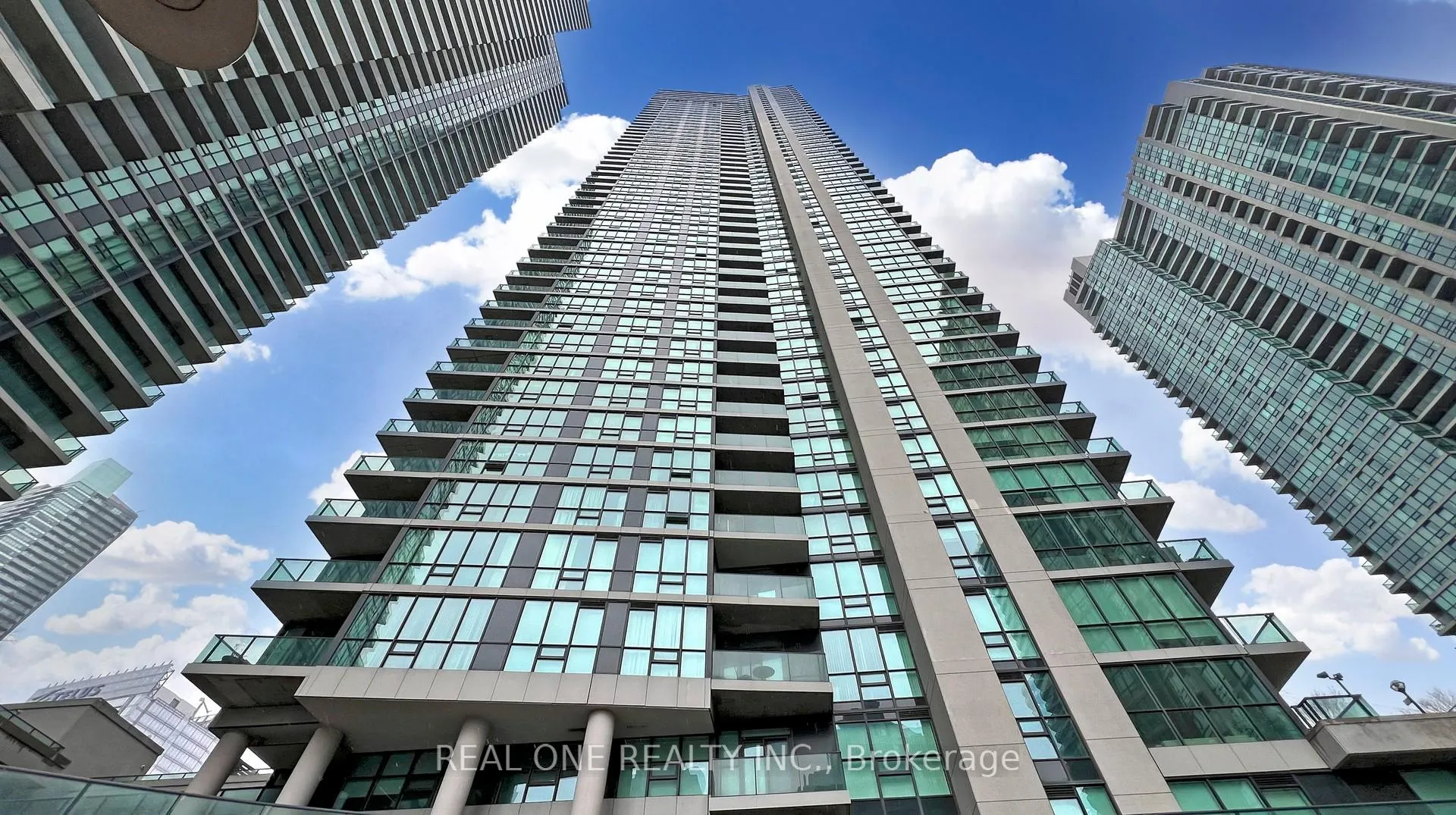 Photo 48 of Unit 3511, 16 Harbour Street, Toronto, Waterfront Communities — HOMEH