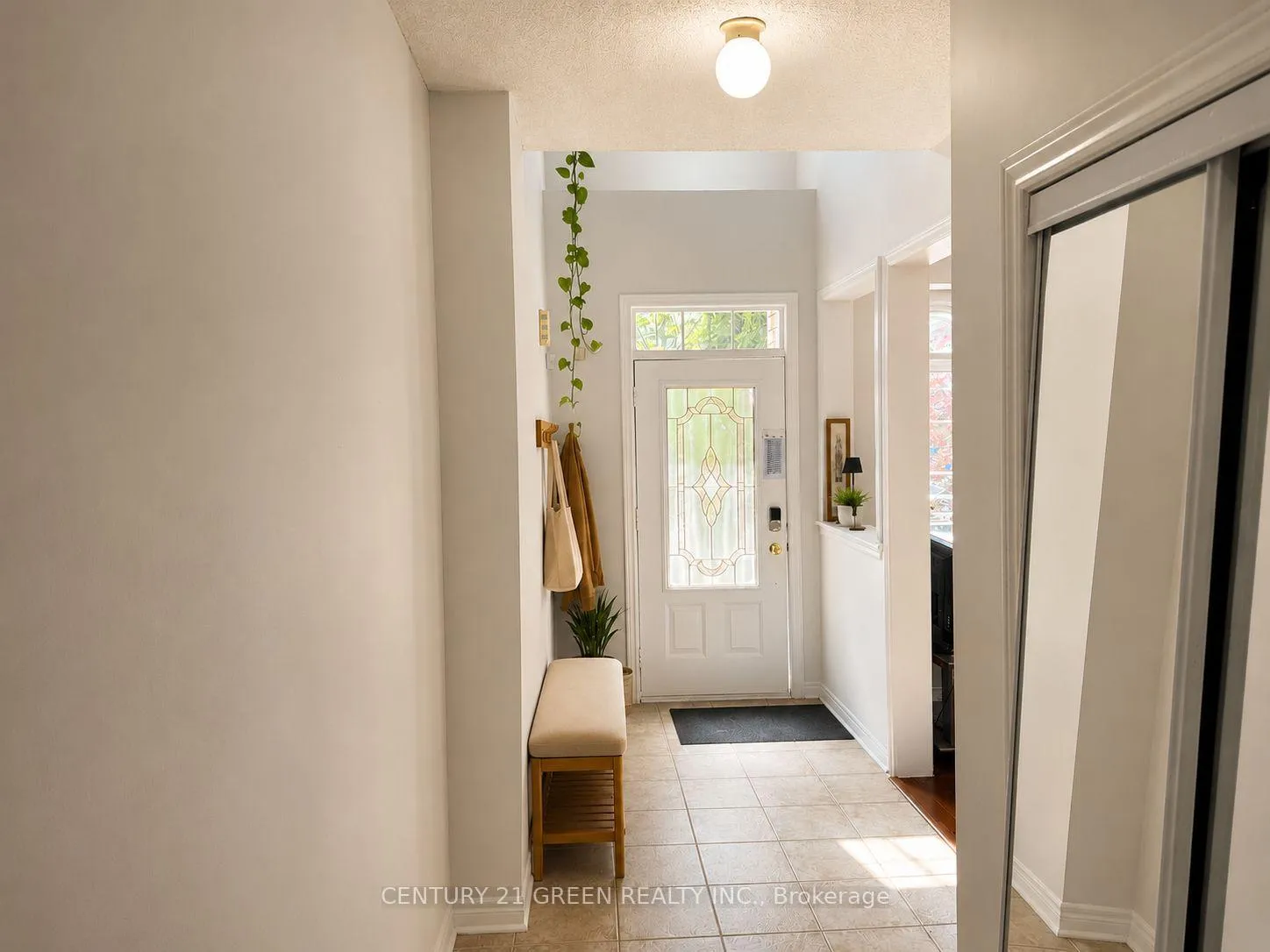 Photo 2 of 20 Outlook Avenue, Brampton, Bram West — HOMEH
