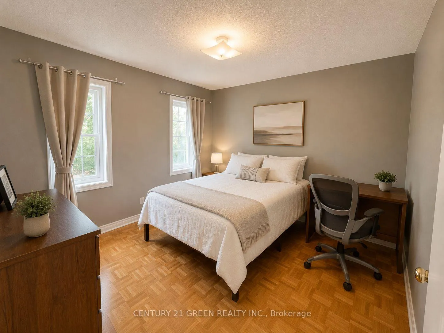 Photo 13 of 20 Outlook Avenue, Brampton, Bram West — HOMEH