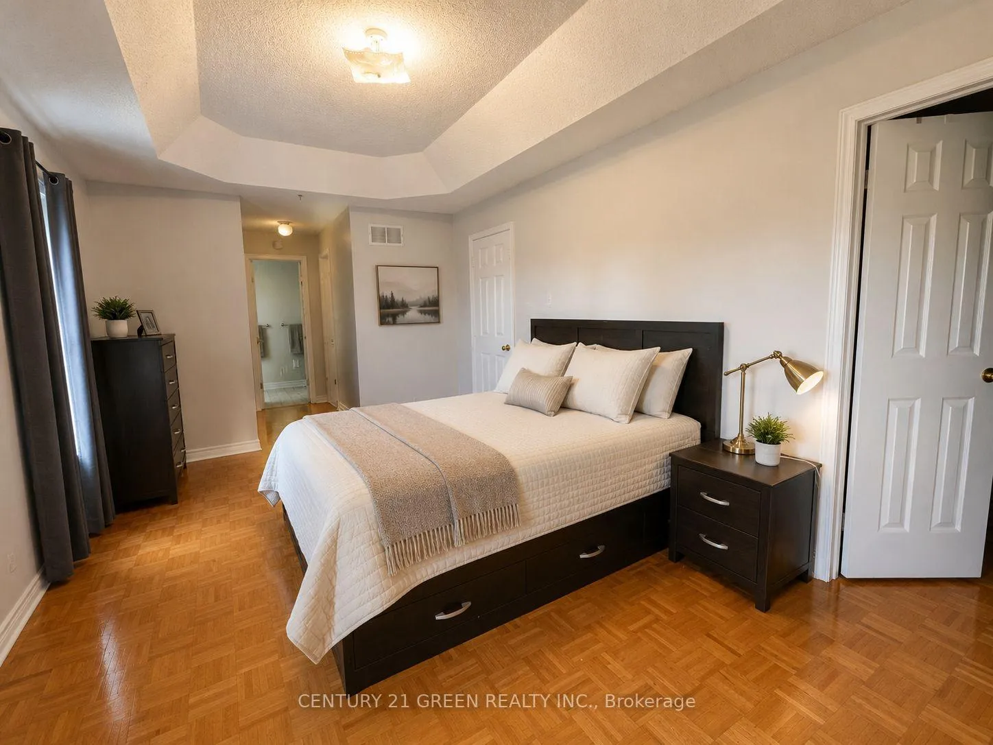 Photo 16 of 20 Outlook Avenue, Brampton, Bram West — HOMEH