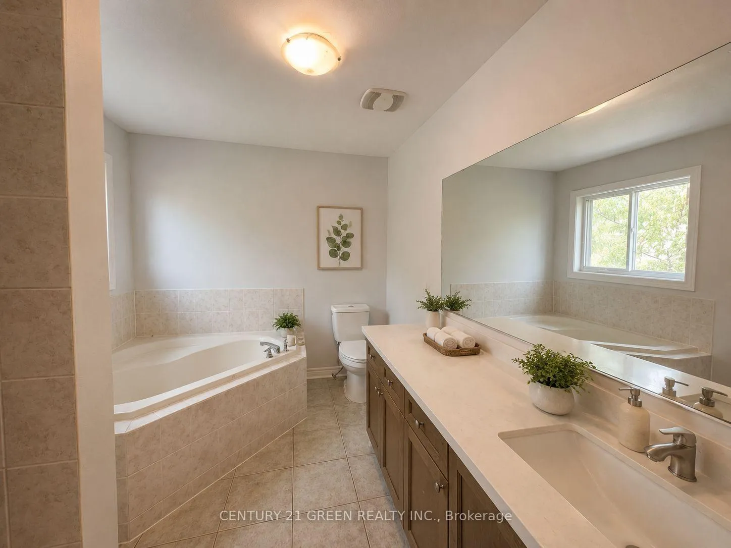 Photo 20 of 20 Outlook Avenue, Brampton, Bram West — HOMEH