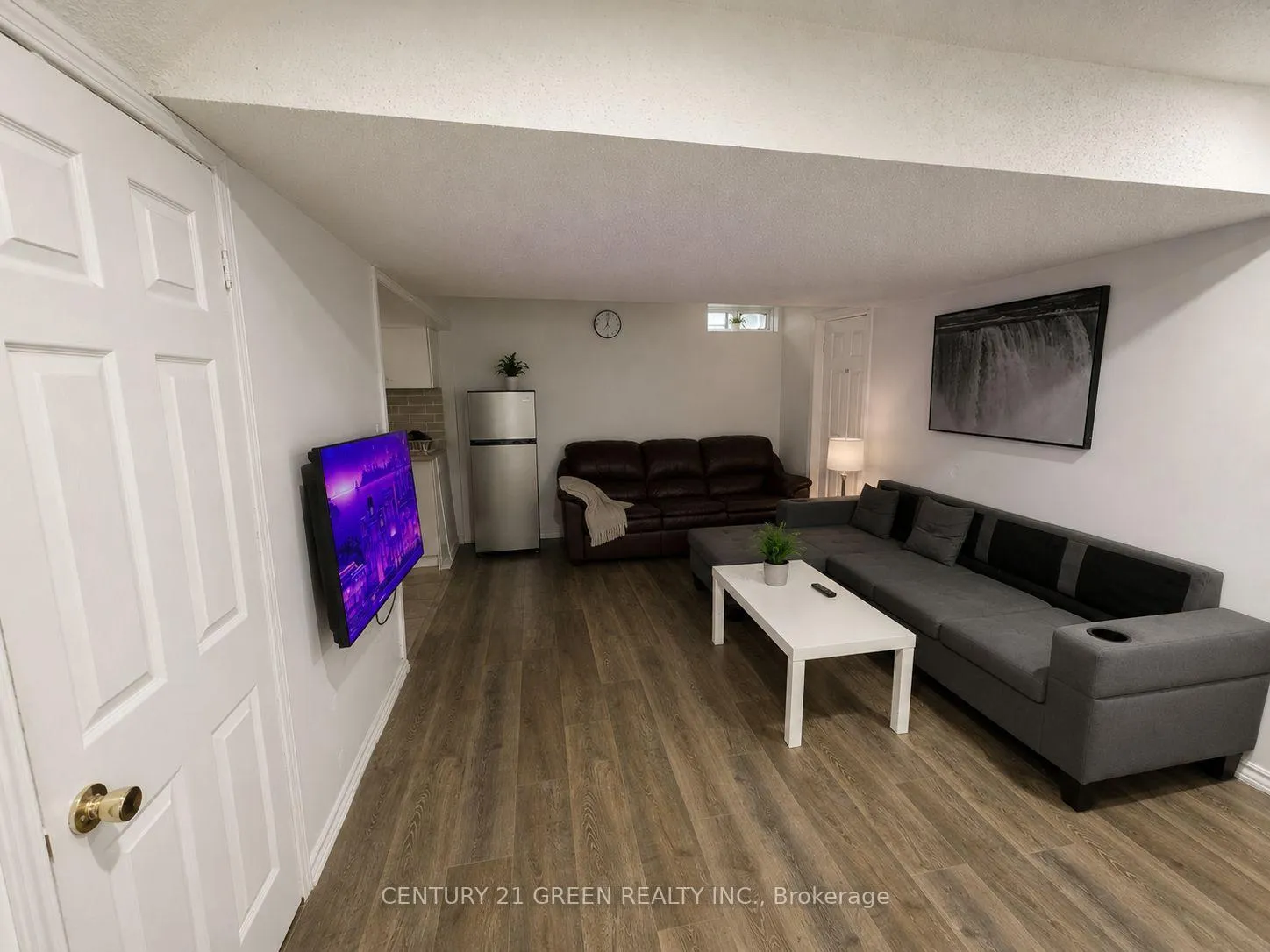 Photo 23 of 20 Outlook Avenue, Brampton, Bram West — HOMEH