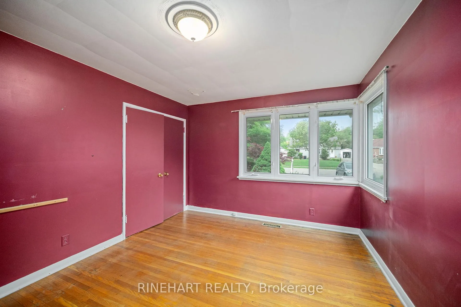 Photo 15 of 330 Connington Street, London, South G — HOMEH