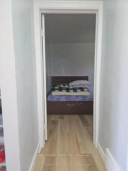 Photo 18 of 1092 Brydges Street, London, East M — HOMEH