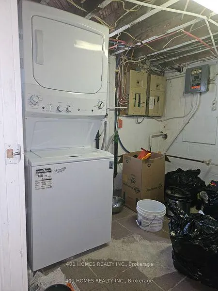 Photo 39 of 1092 Brydges Street, London, East M — HOMEH
