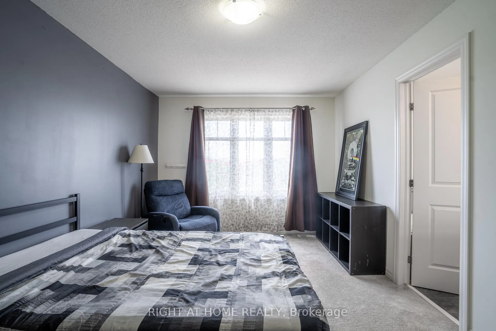 Photo 17 of 712 Brian Good Avenue, Ottawa, Riverside South/Gloucester Glen — HOMEH
