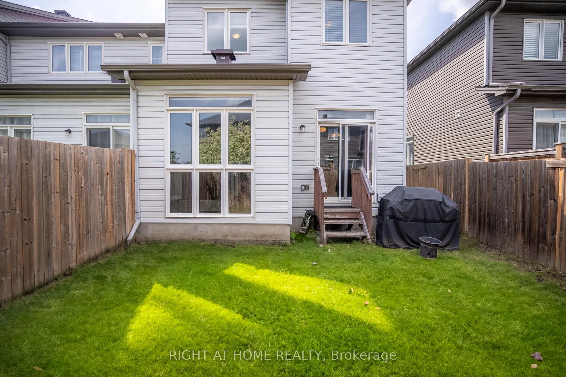 Photo 35 of 712 Brian Good Avenue, Ottawa, Riverside South/Gloucester Glen — HOMEH