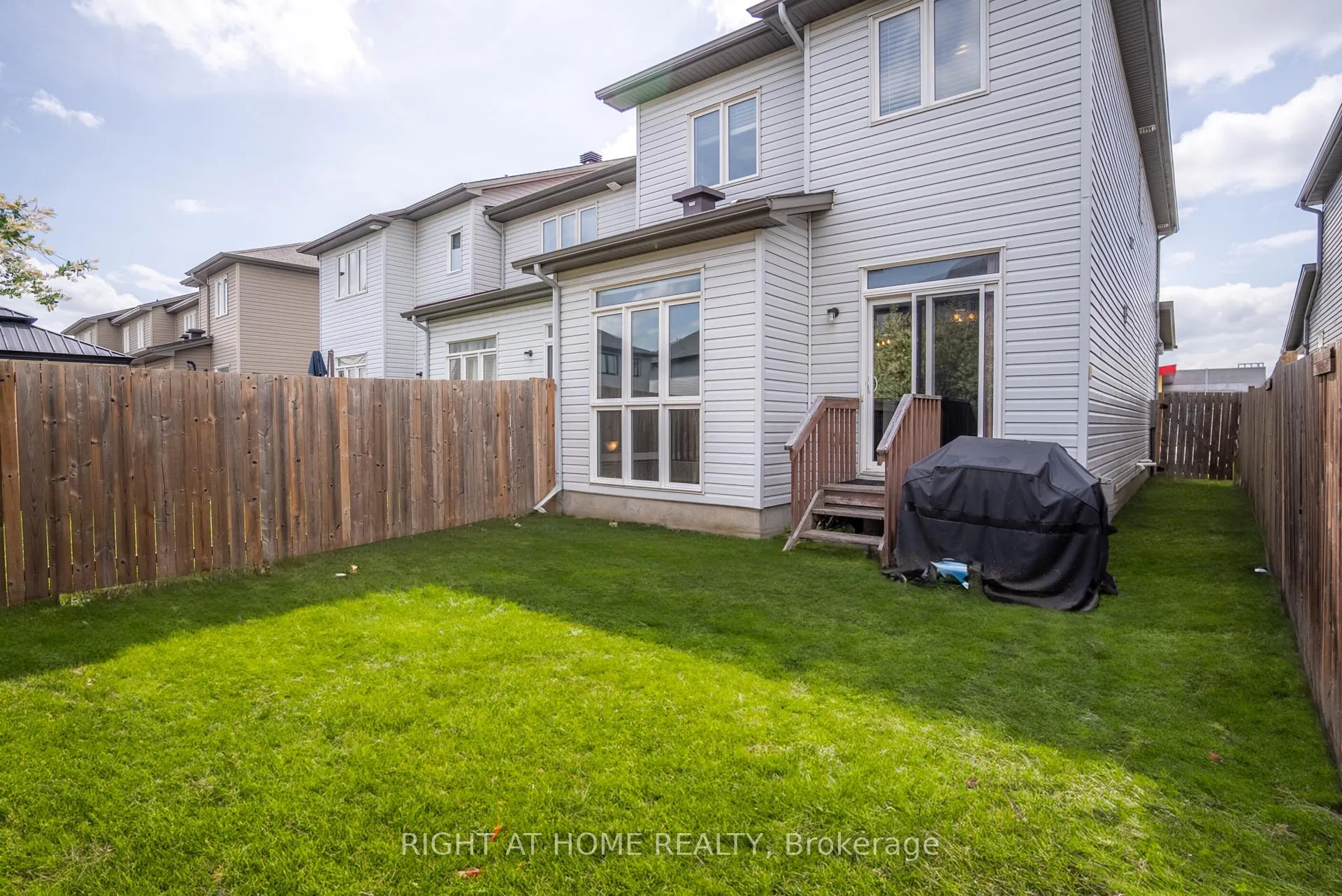 Photo 36 of 712 Brian Good Avenue, Ottawa, Riverside South/Gloucester Glen — HOMEH