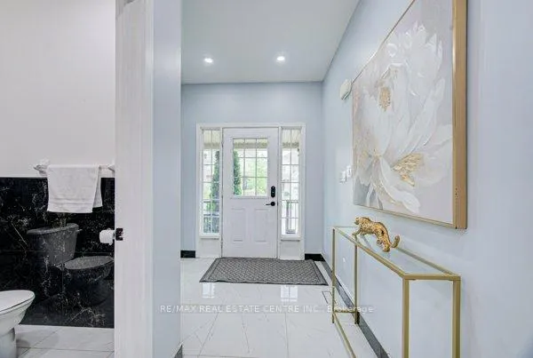 Photo 9 of 55 Isaiah Drive, Kitchener, Larentian West — HOMEH
