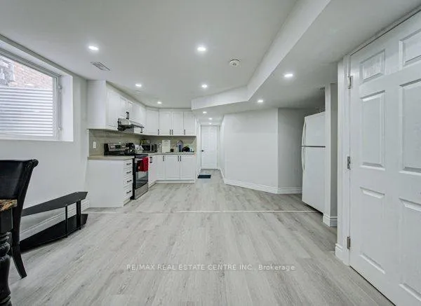 Photo 42 of 55 Isaiah Drive, Kitchener, Larentian West — HOMEH