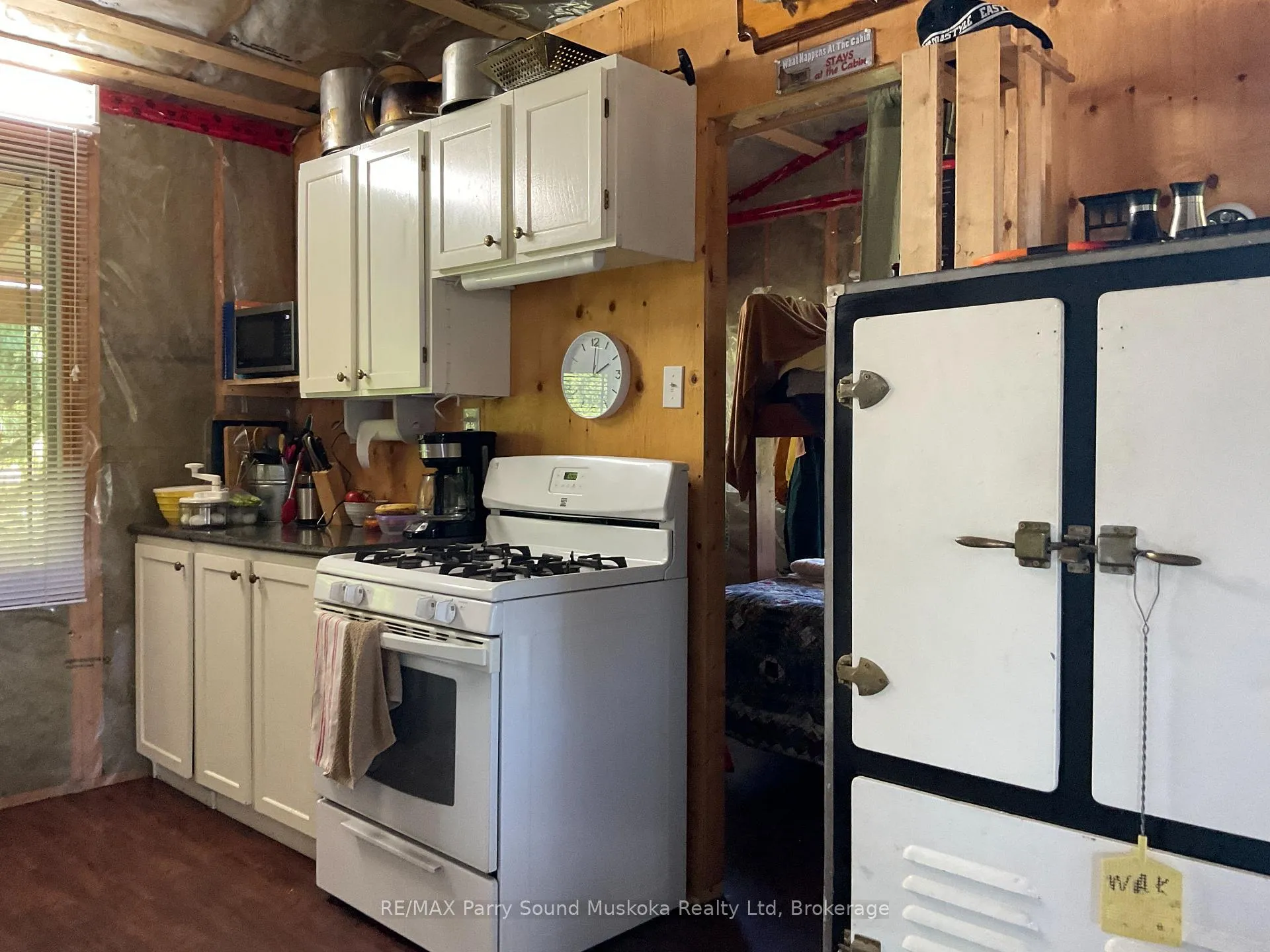 Photo 17 of 135 Daniel Drive, Parry Sound Remote Area, Restoule — HOMEH