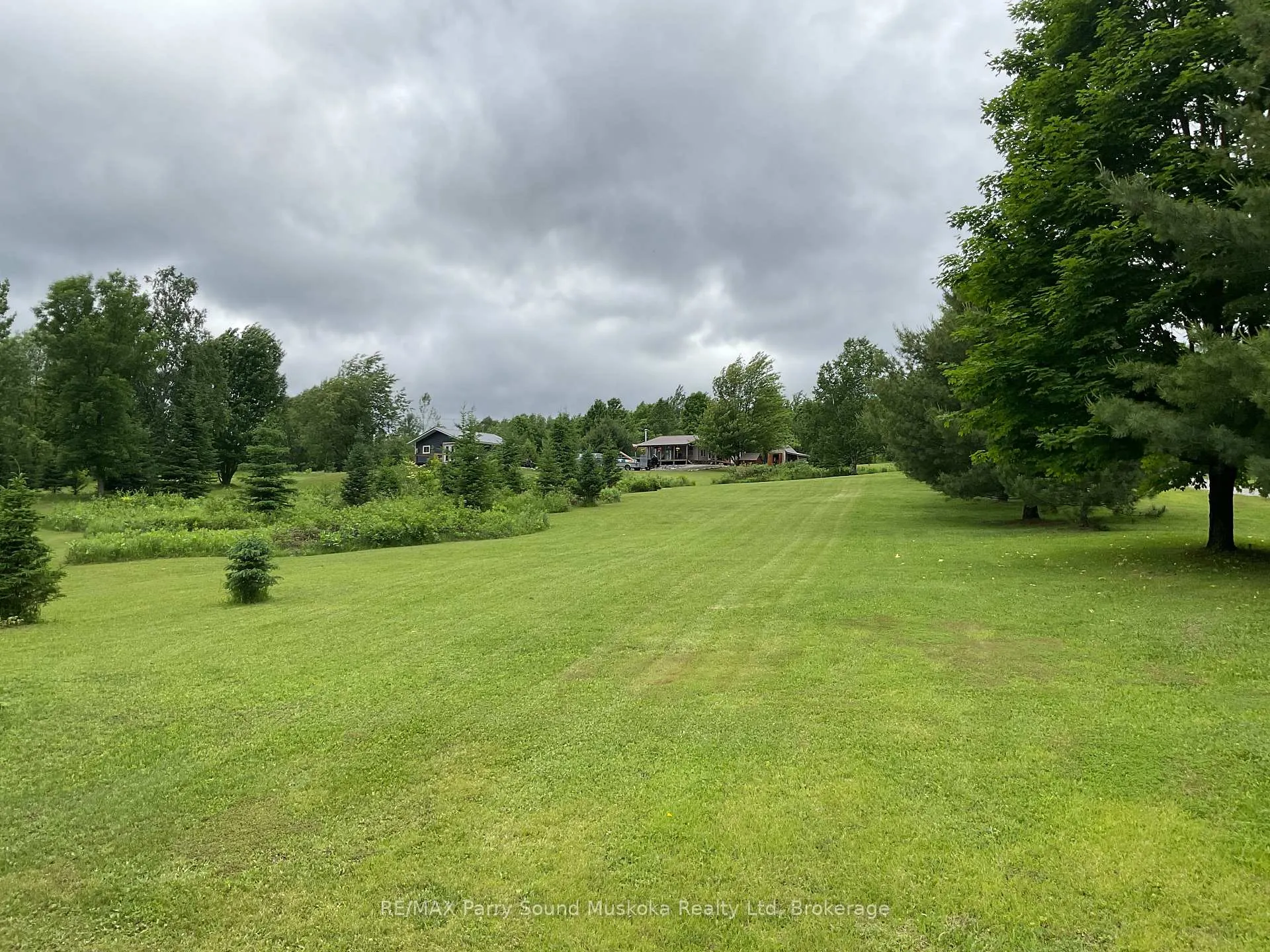 Photo 21 of 135 Daniel Drive, Parry Sound Remote Area, Restoule — HOMEH
