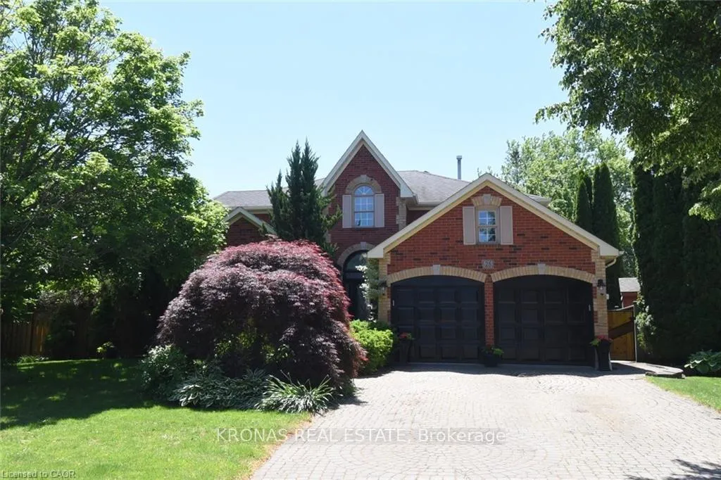 Photo 2 of 26 Banbury Drive, Hamilton, Meadowlands — HOMEH