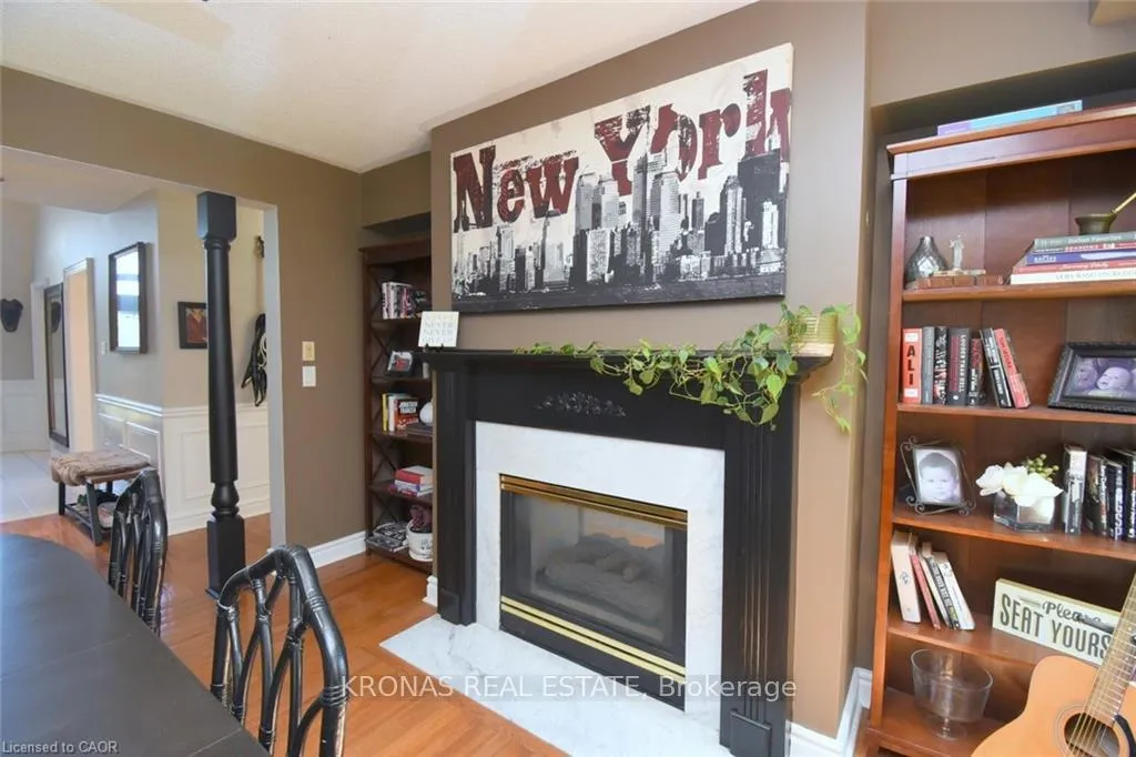 Photo 10 of 26 Banbury Drive, Hamilton, Meadowlands — HOMEH