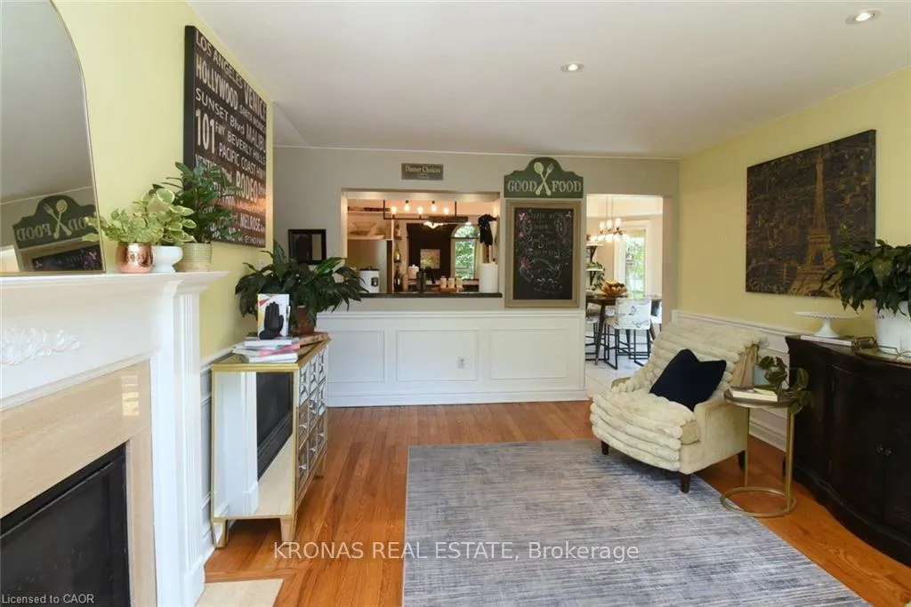Photo 13 of 26 Banbury Drive, Hamilton, Meadowlands — HOMEH