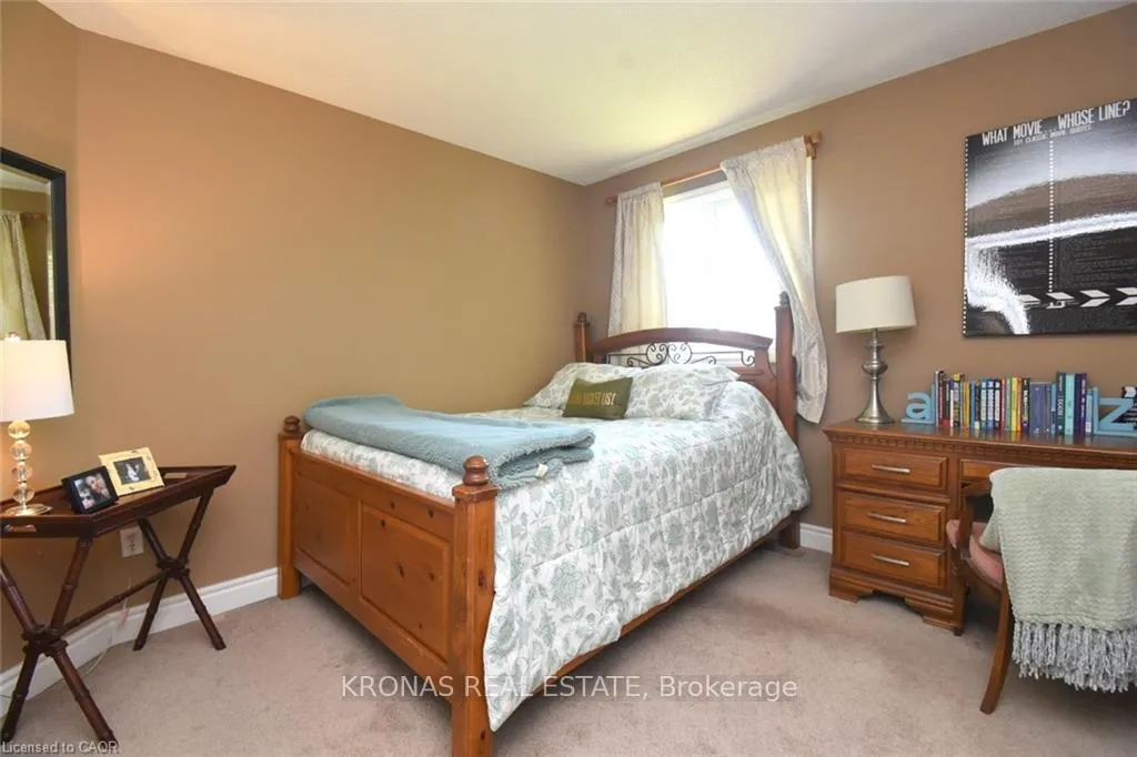 Photo 25 of 26 Banbury Drive, Hamilton, Meadowlands — HOMEH
