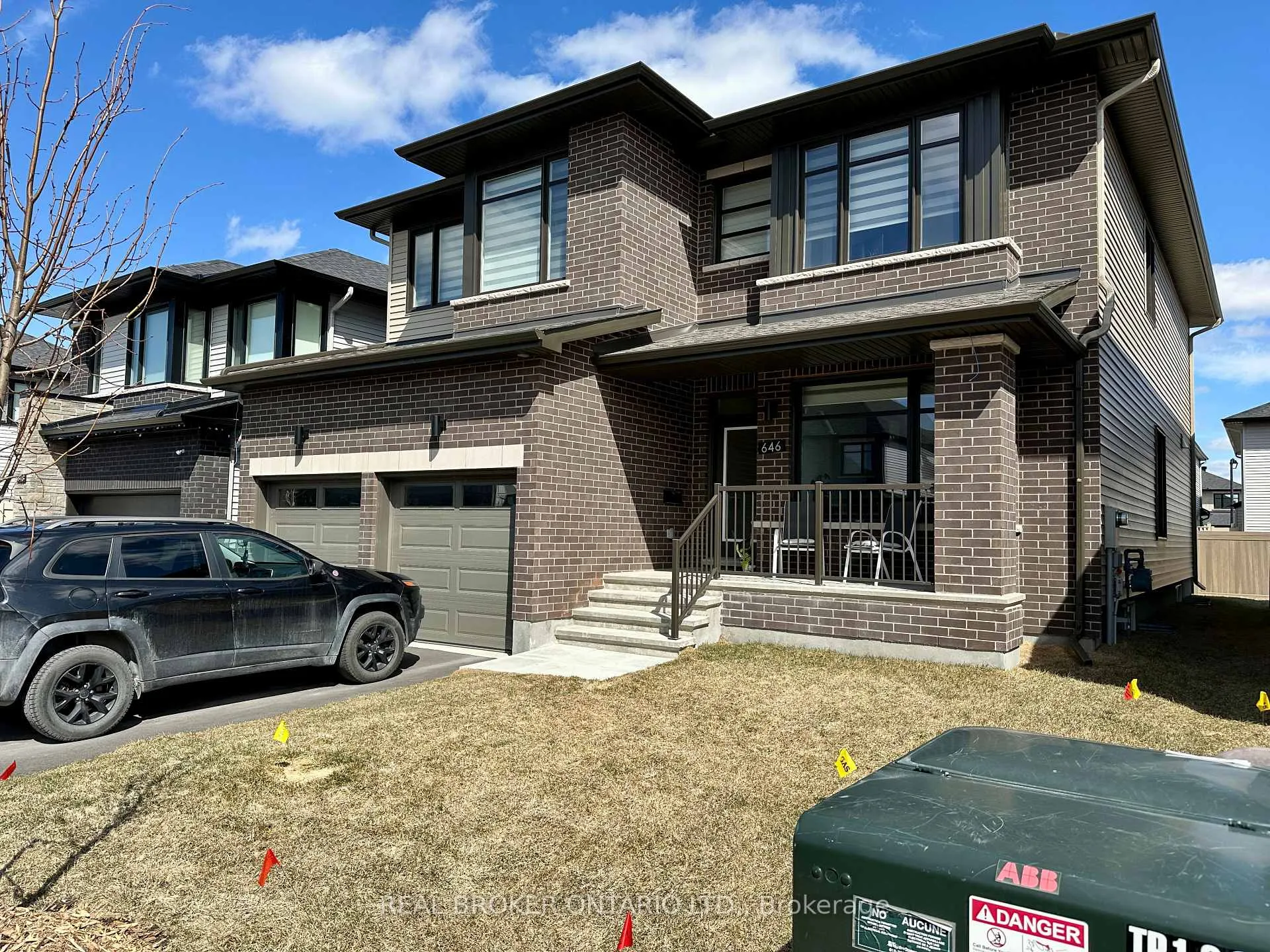 Photo 1 of 646 Gendarme Circle, Ottawa, Mer Bleue/Bradley Estates/Anderson Park — HOMEH