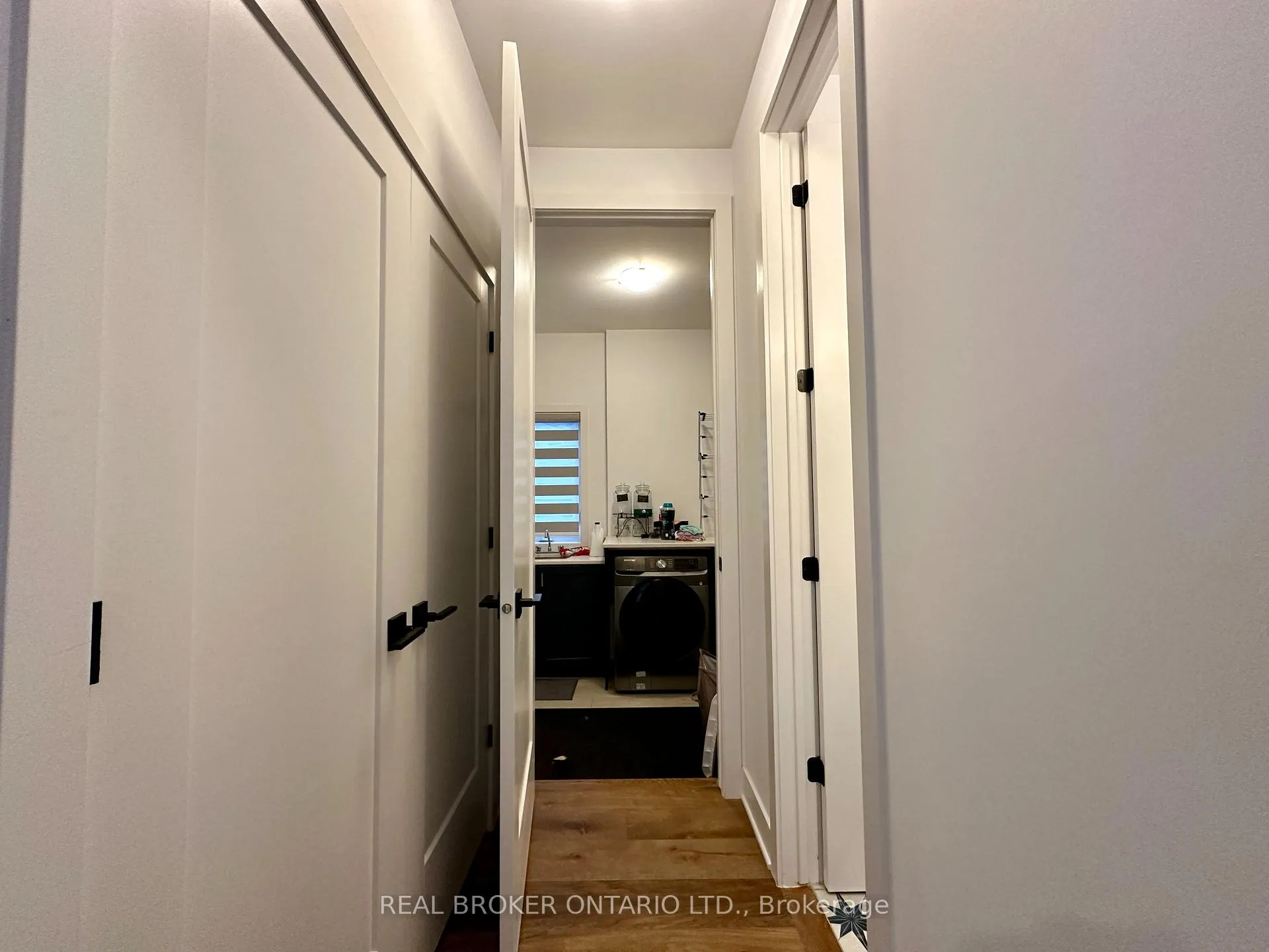 Photo 5 of 646 Gendarme Circle, Ottawa, Mer Bleue/Bradley Estates/Anderson Park — HOMEH