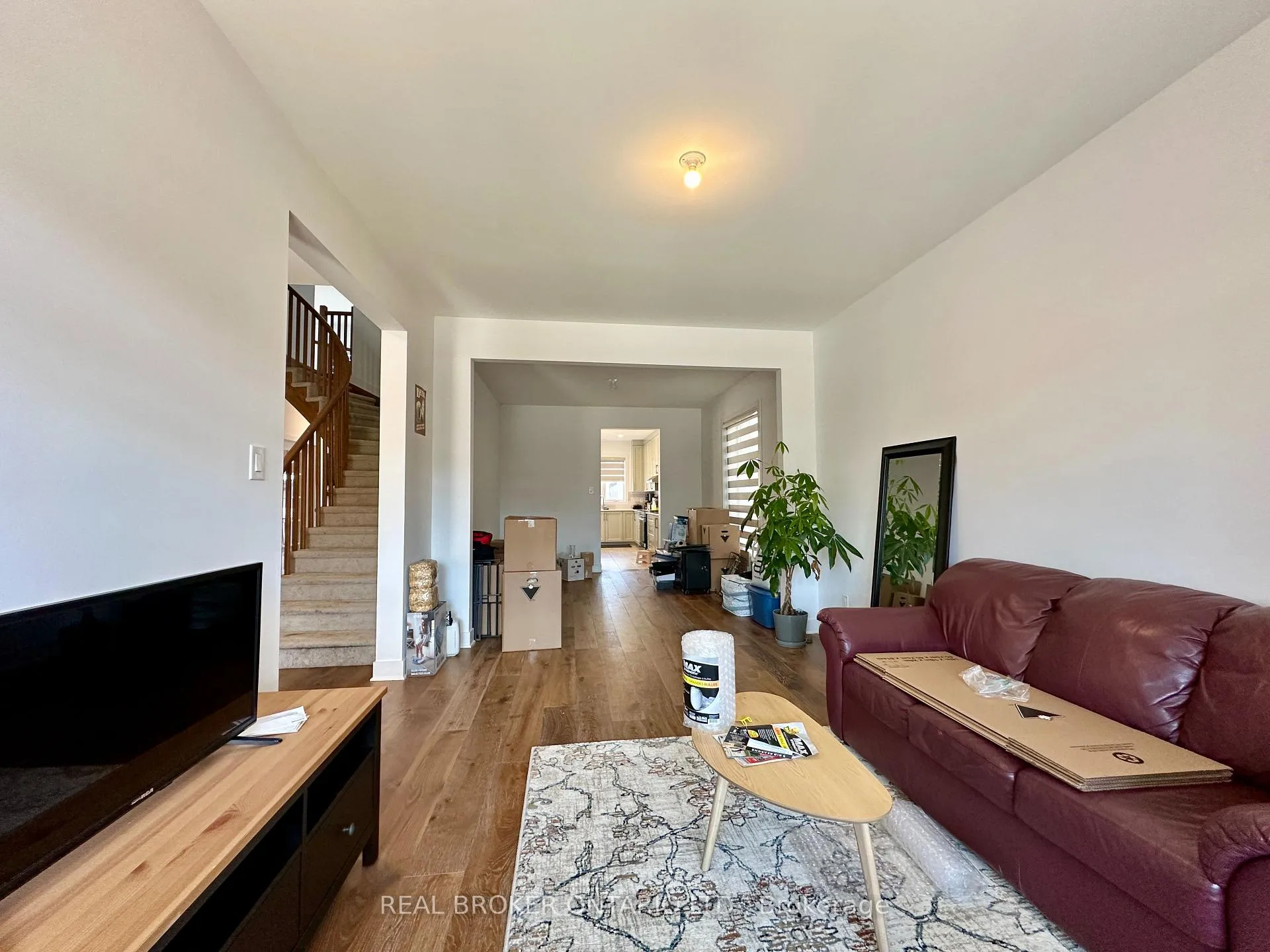Photo 11 of 646 Gendarme Circle, Ottawa, Mer Bleue/Bradley Estates/Anderson Park — HOMEH