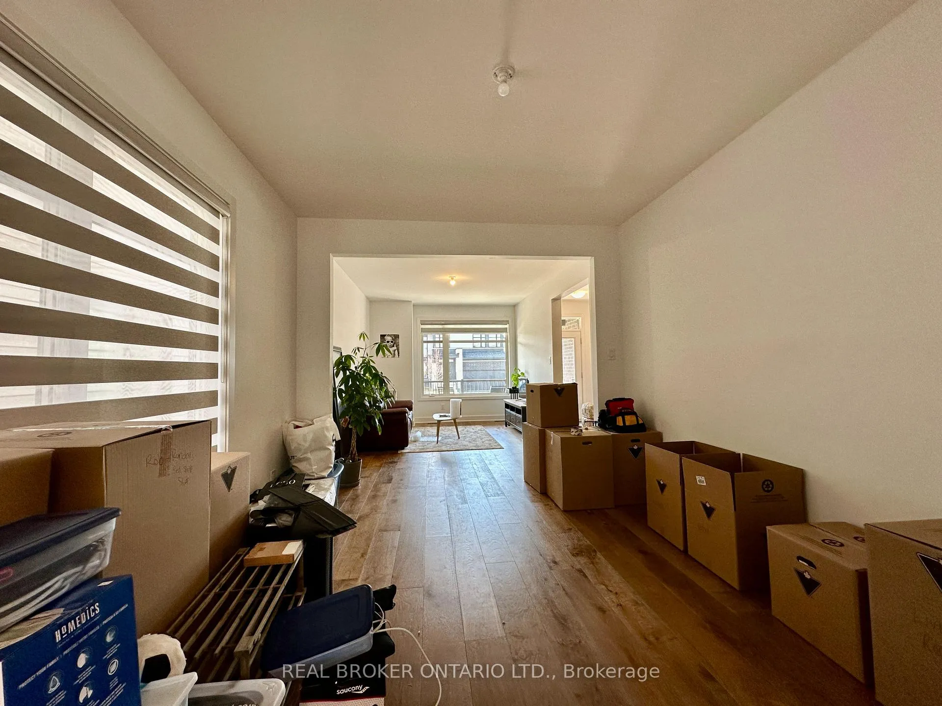 Photo 12 of 646 Gendarme Circle, Ottawa, Mer Bleue/Bradley Estates/Anderson Park — HOMEH