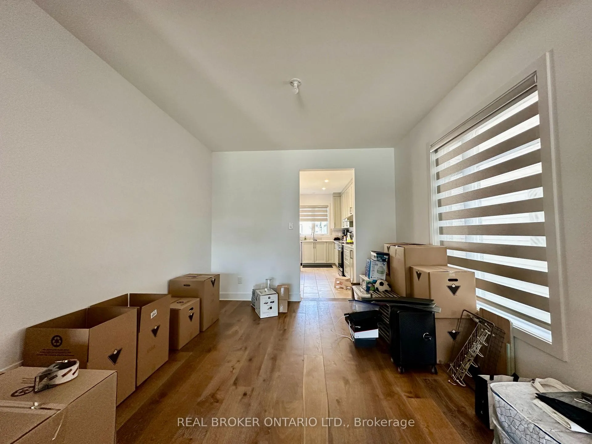 Photo 13 of 646 Gendarme Circle, Ottawa, Mer Bleue/Bradley Estates/Anderson Park — HOMEH