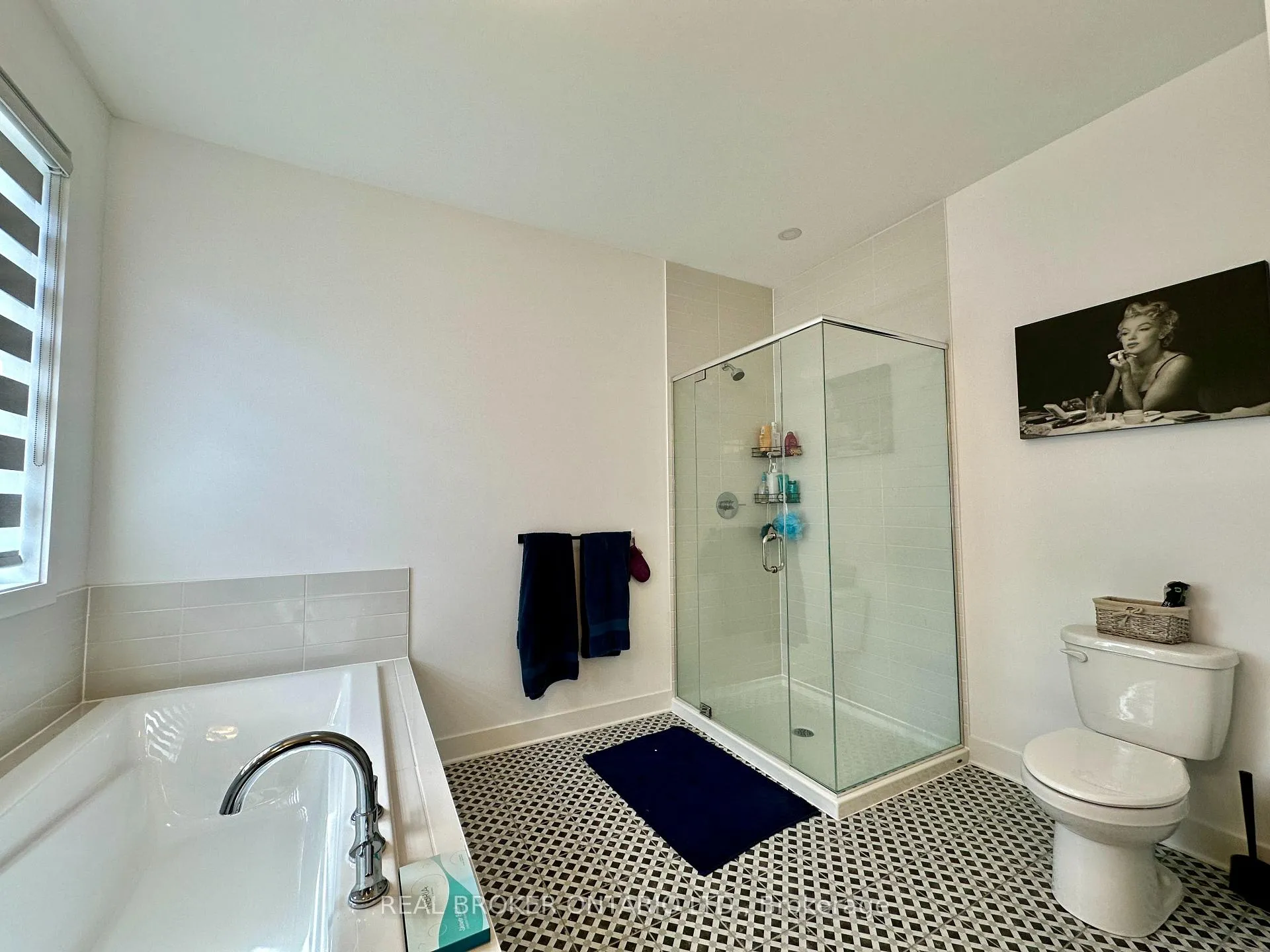 Photo 23 of 646 Gendarme Circle, Ottawa, Mer Bleue/Bradley Estates/Anderson Park — HOMEH