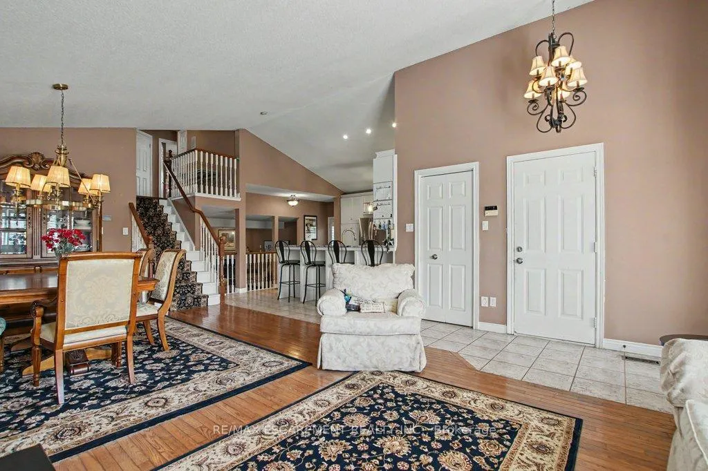 Photo 7 of 6 Theodore Drive, Hamilton, Jerome — HOMEH