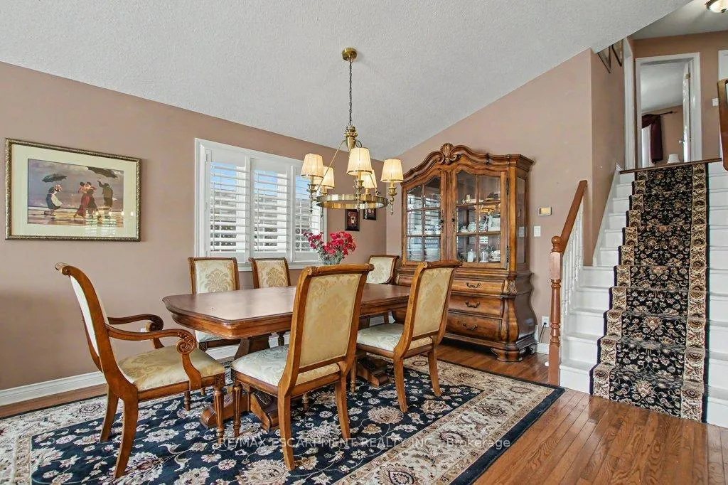 Photo 9 of 6 Theodore Drive, Hamilton, Jerome — HOMEH
