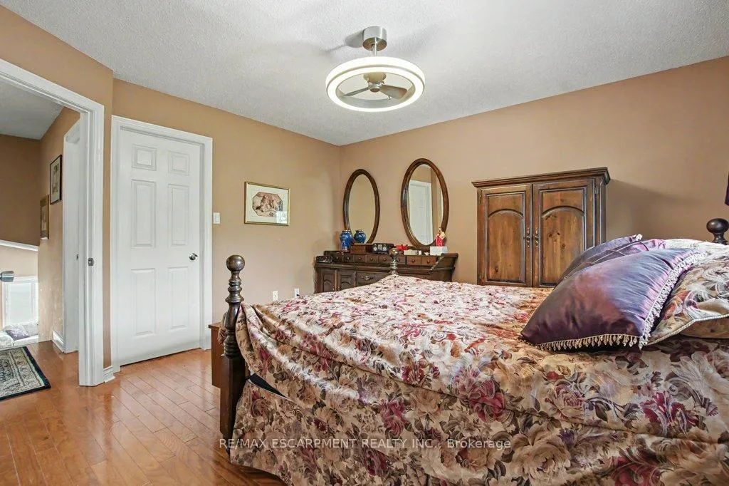 Photo 15 of 6 Theodore Drive, Hamilton, Jerome — HOMEH