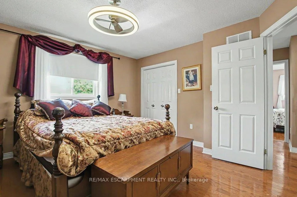 Photo 16 of 6 Theodore Drive, Hamilton, Jerome — HOMEH
