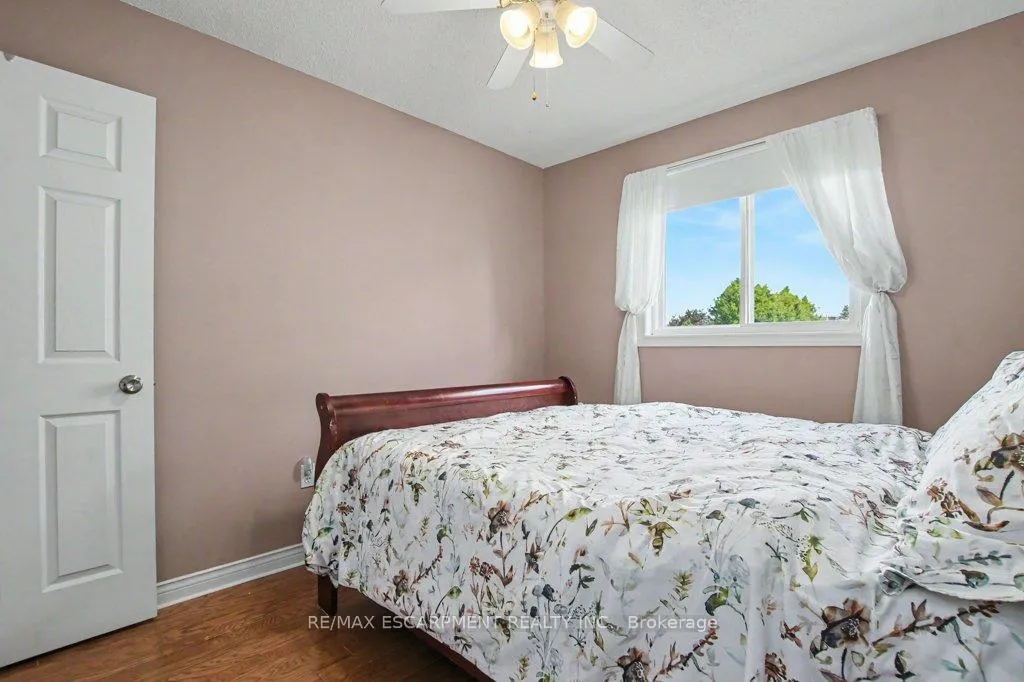 Photo 18 of 6 Theodore Drive, Hamilton, Jerome — HOMEH