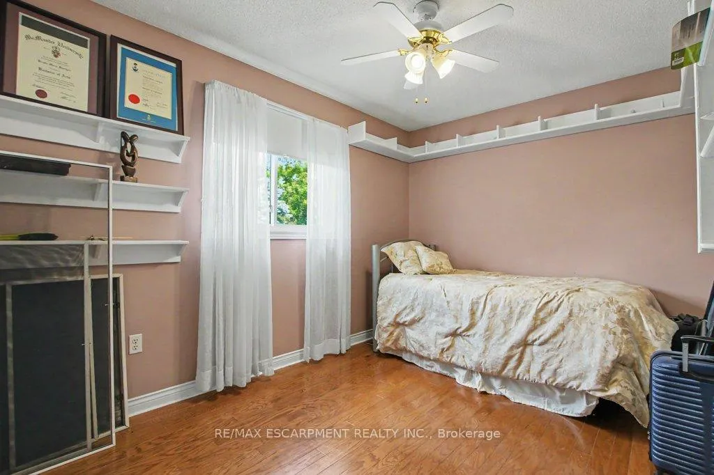 Photo 19 of 6 Theodore Drive, Hamilton, Jerome — HOMEH