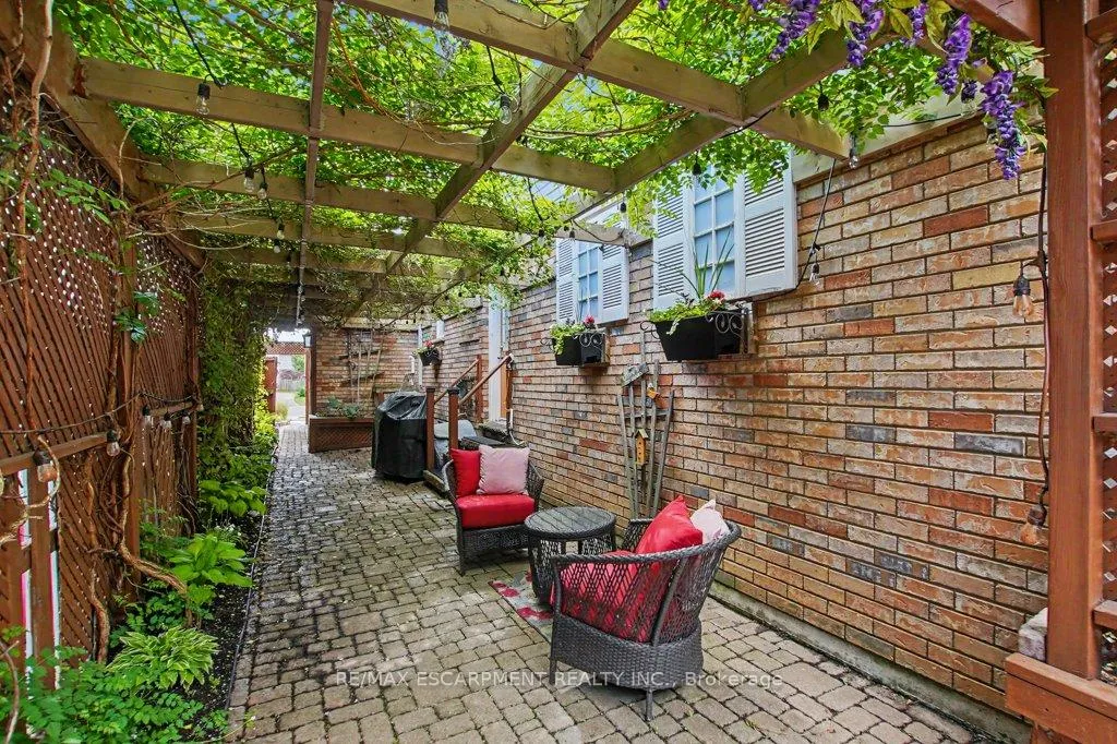 Photo 34 of 6 Theodore Drive, Hamilton, Jerome — HOMEH