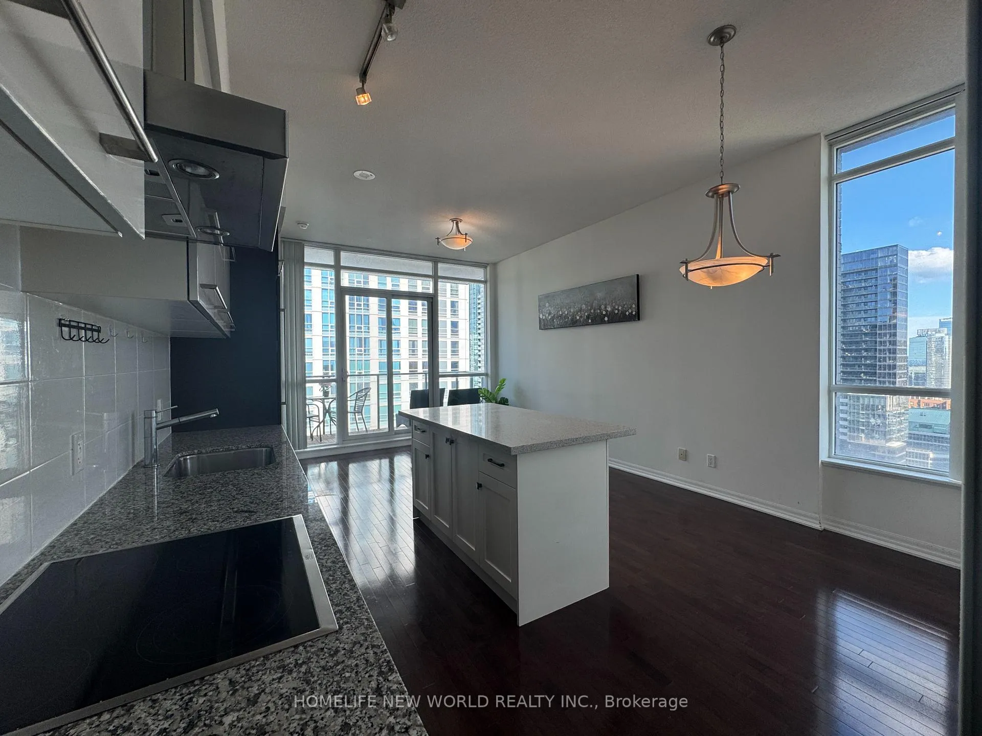 Photo 3 of Unit Ph206, 770 Bay Street, Toronto, Church-Yonge Corridor — HOMEH