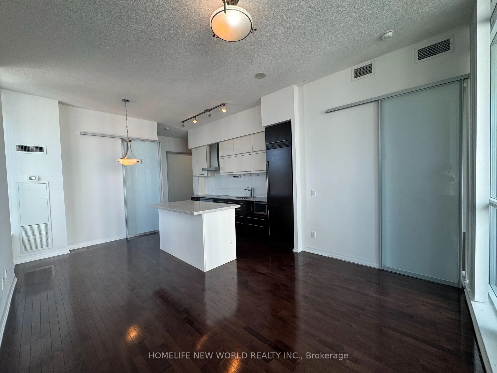 Photo 7 of Unit Ph206, 770 Bay Street, Toronto, Church-Yonge Corridor — HOMEH