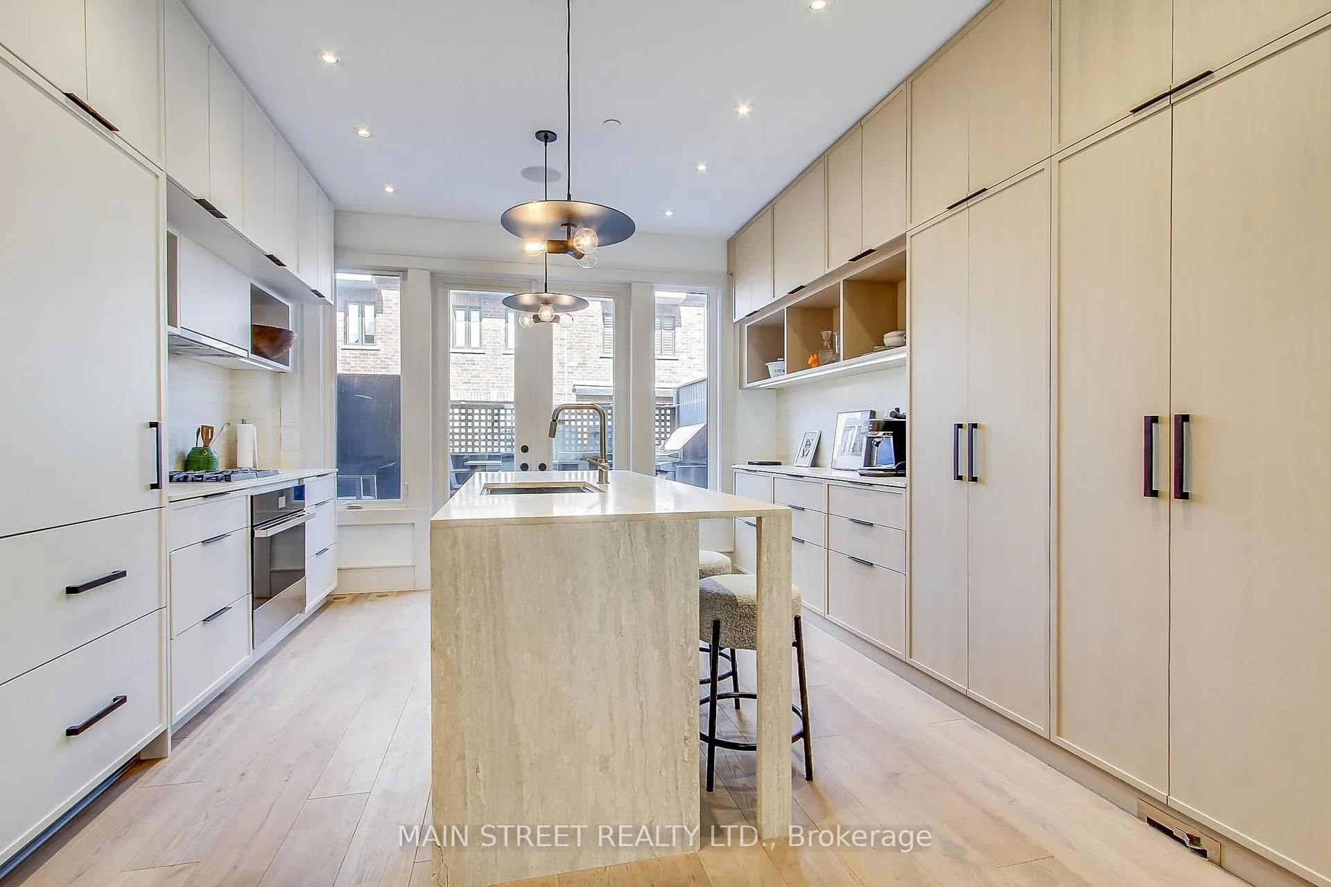 Photo 8 of Unit 27, 12 Powseland Crescent, Vaughan, West Woodbridge — HOMEH