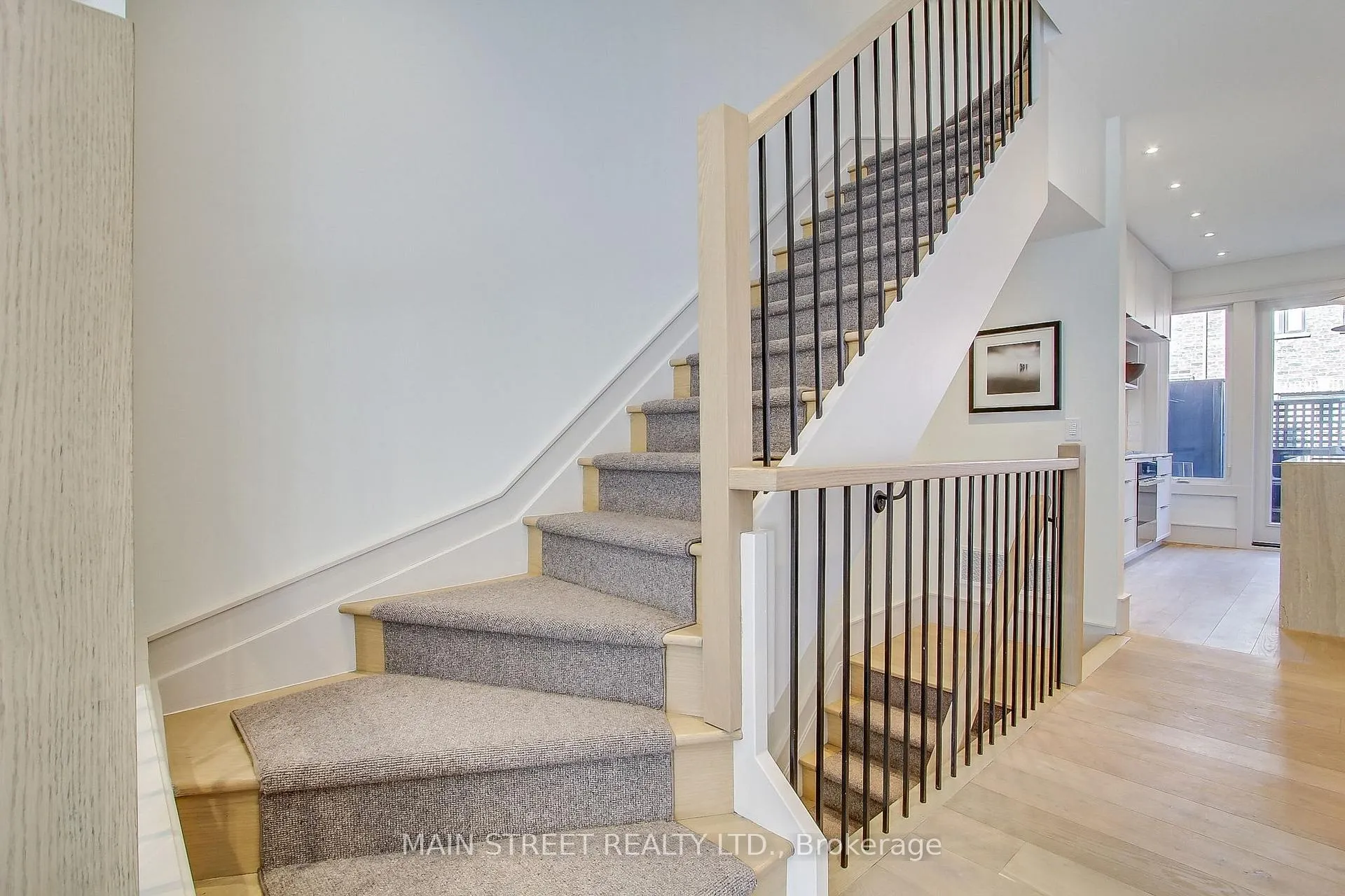 Photo 24 of Unit 27, 12 Powseland Crescent, Vaughan, West Woodbridge — HOMEH