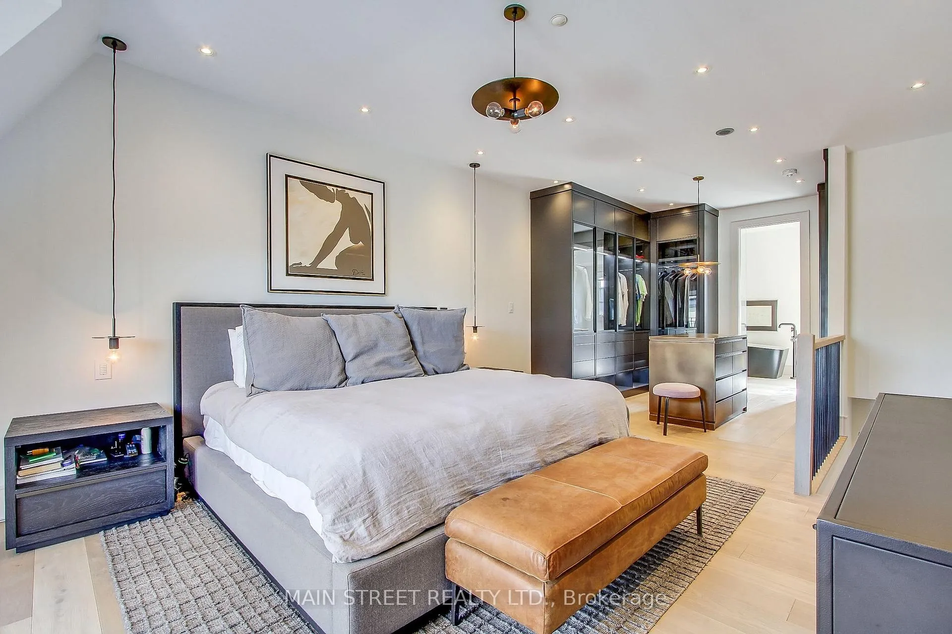 Photo 45 of Unit 27, 12 Powseland Crescent, Vaughan, West Woodbridge — HOMEH