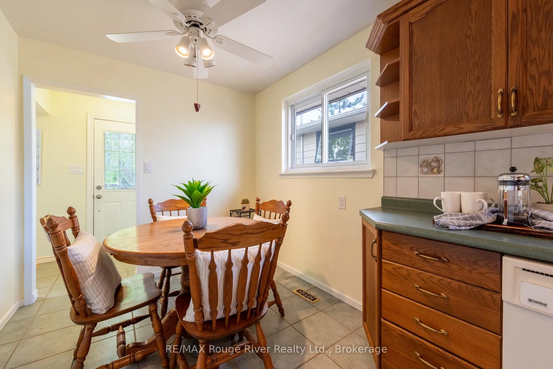 Photo 14 of 538 Willow Crescent, Cobourg — HOMEH