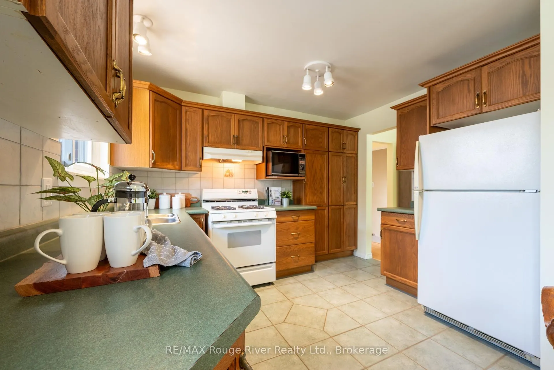 Photo 17 of 538 Willow Crescent, Cobourg — HOMEH