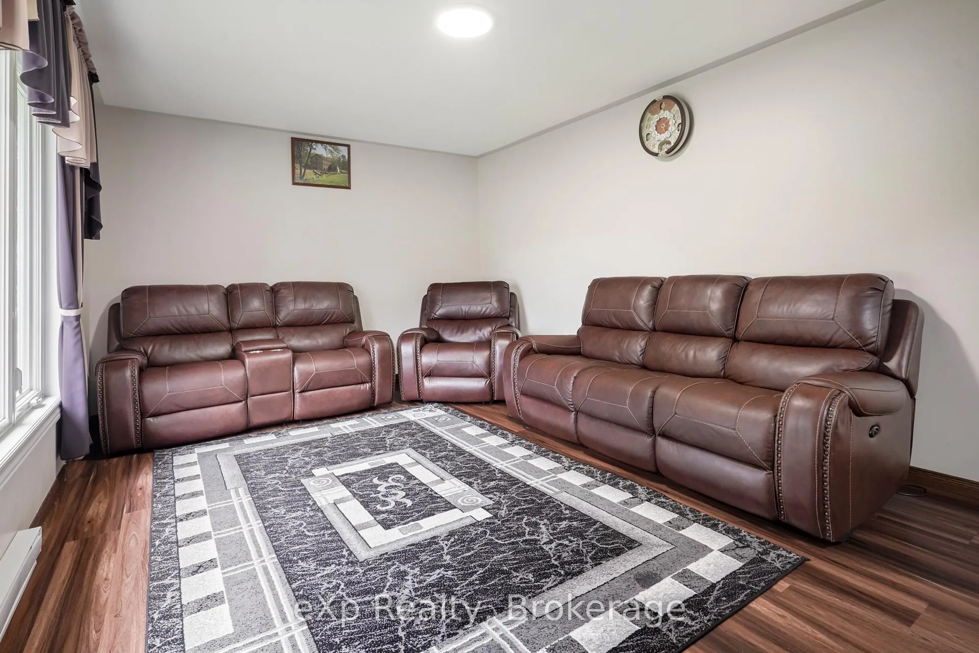 Photo 9 of 4094 Queen Street, Perth East, Millbank — HOMEH
