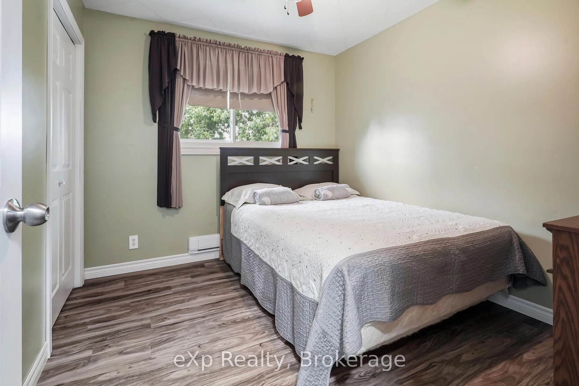 Photo 16 of 4094 Queen Street, Perth East, Millbank — HOMEH