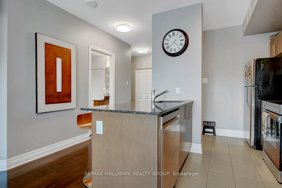 Photo 13 of Unit 1101, 90 Landry Street, Ottawa, Vanier — HOMEH